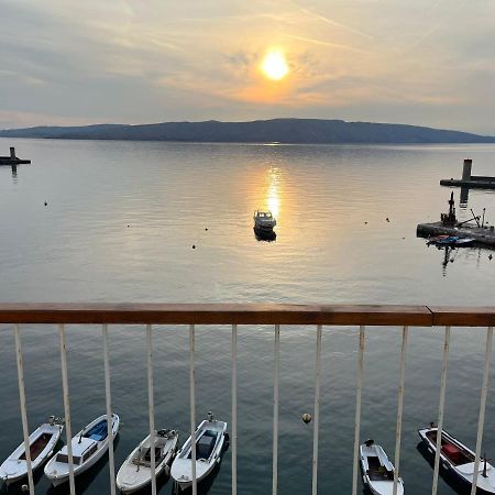 Apartment Sun&Sea, Senj, Prvi Red Do Mora Senj  Eksteriør billede