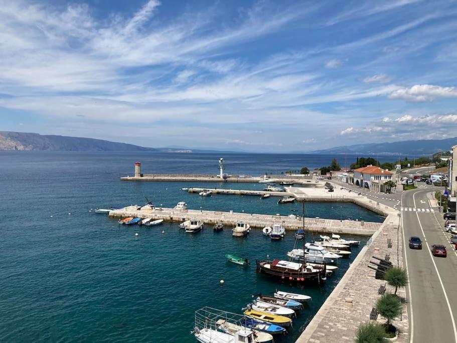 Apartment Sun&Sea, Senj, Prvi Red Do Mora Senj  Eksteriør billede
